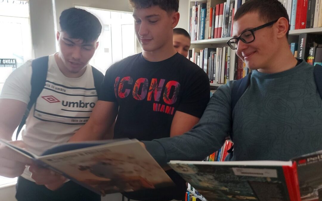POSJET GRADSKOJ KNJIŽNICI I ČITAONICI SLATINA