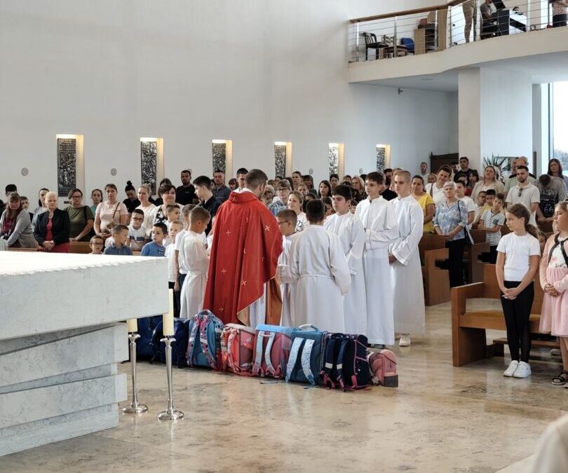 ODRŽANO MISNO SLAVLJE POVODOM POČETKA NOVE ŠKOLSKE GODINE