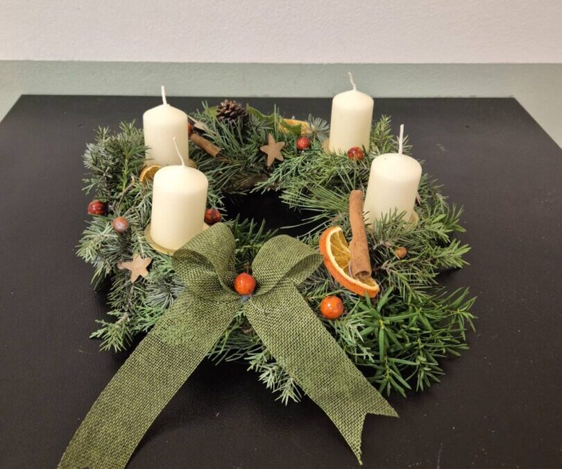 POZDRAV ADVENTU U IOŠ-u SLATINA