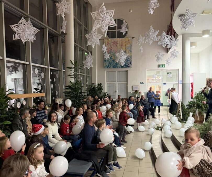 BIJELI BOŽIĆ ZASJAO U IOŠ-u