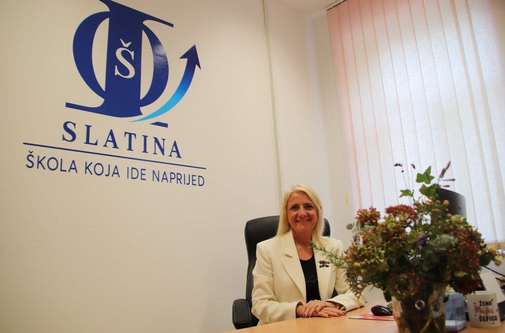 ŠKOLA KOJA IDE NAPRIJED – OSVJEŽENO LICE LOGA NAŠE ŠKOLE
