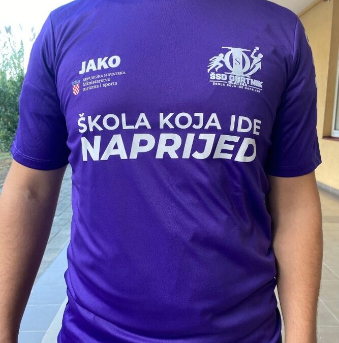 IDENTITET I PONOS ŠKOLSKOG SPORTA – OSMISLI SMO IZGLED SPORTSKOG DRESA NAŠE ŠKOLE